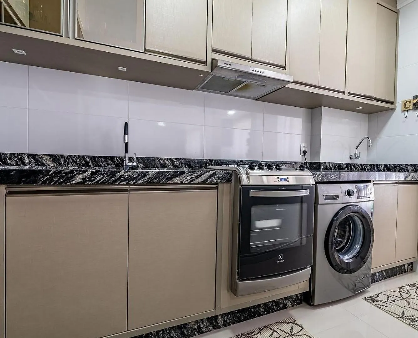 Apartment 403 - Lindo Apto Com 02 Dormitorios Com Localizacao Privilegiada Em Bombas. Bombinhas Brazil